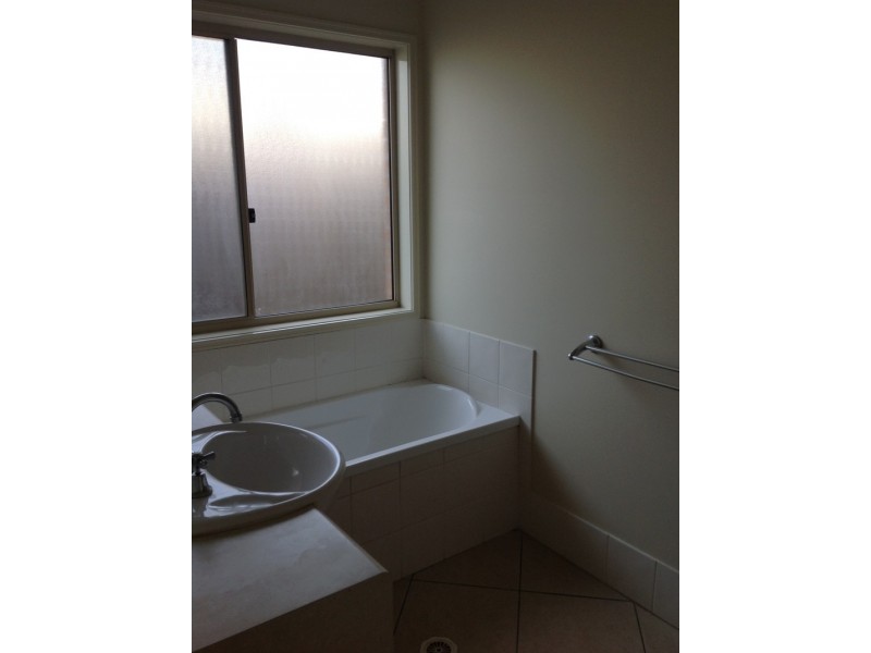 2 Ava Court, Upper Coomera QLD 4209