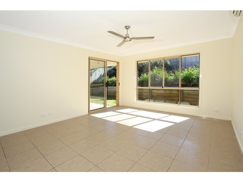 30 Cranberrie Crescent, Pimpama QLD 4209