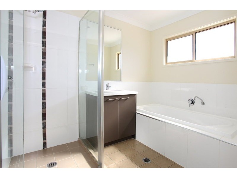 30 Cranberrie Crescent, Pimpama QLD 4209