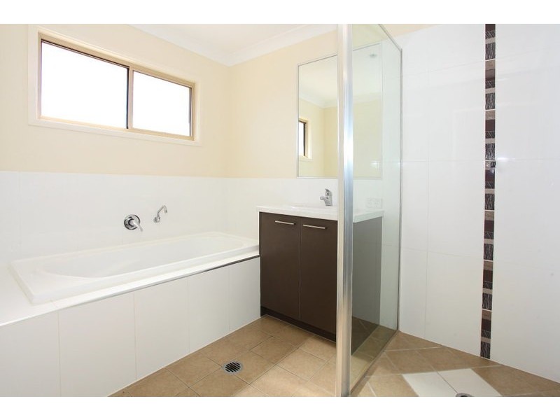 30 Cranberrie Crescent, Pimpama QLD 4209