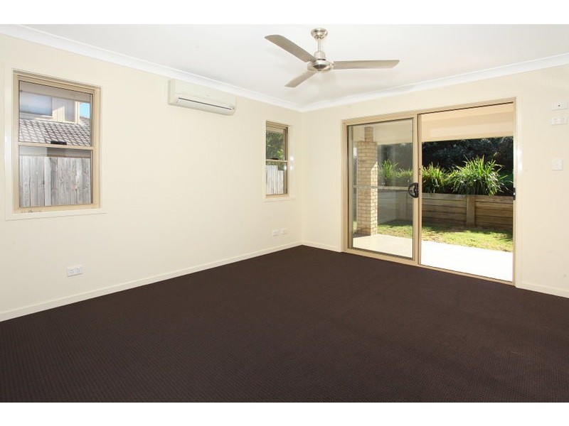 30 Cranberrie Crescent, Pimpama QLD 4209