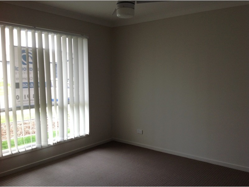 72 Beaumont Drive, Pimpama QLD 4209