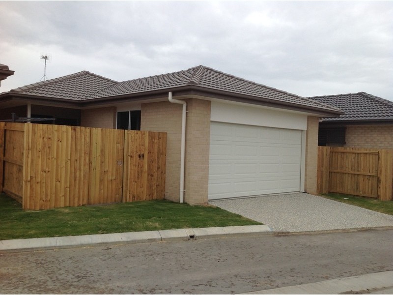 72 Beaumont Drive, Pimpama QLD 4209