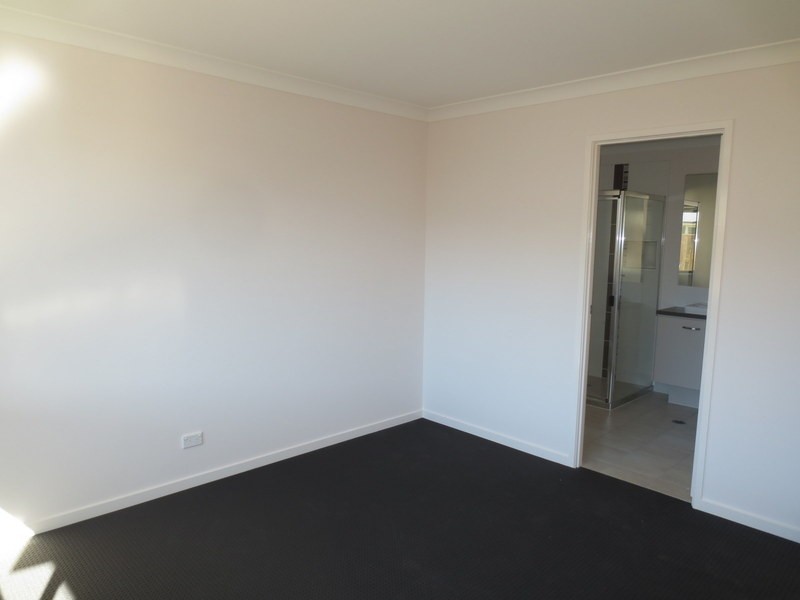 5 Greenmount Street, Pimpama QLD 4209