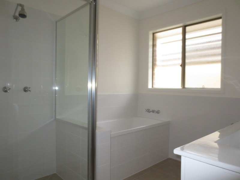 68 Beaumont Drive, Pimpama QLD 4209