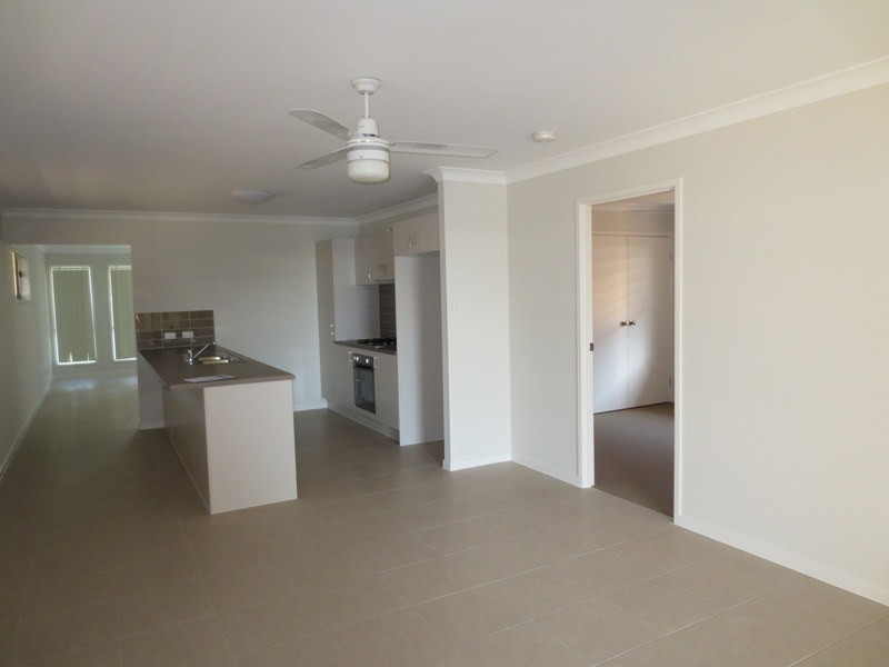 74 Beaumont Drive, Pimpama QLD 4209
