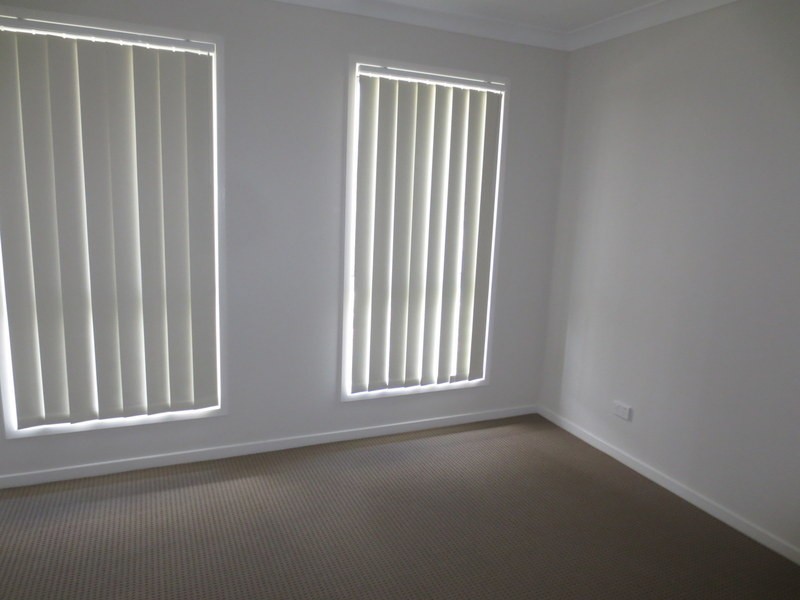 74 Beaumont Drive, Pimpama QLD 4209
