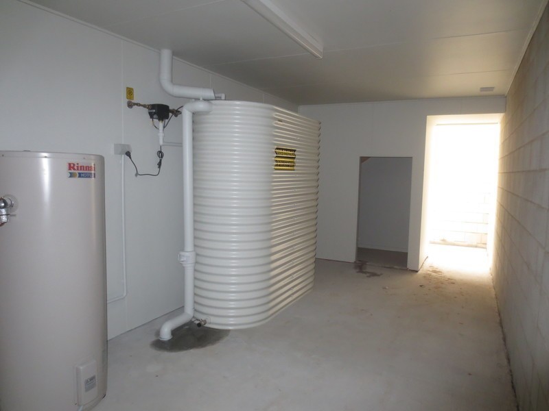 2/11 Chrome Drive, Pimpama QLD 4209