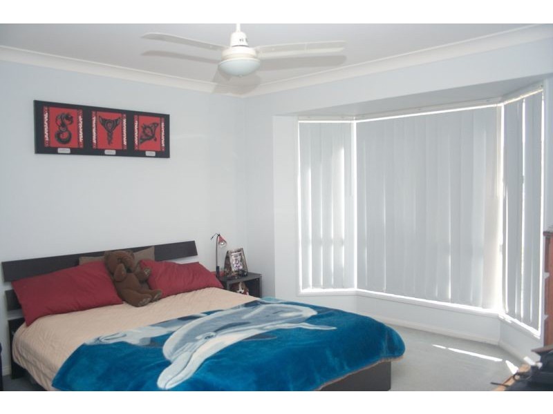 16 Billinghurst Crescent, Upper Coomera QLD 4209