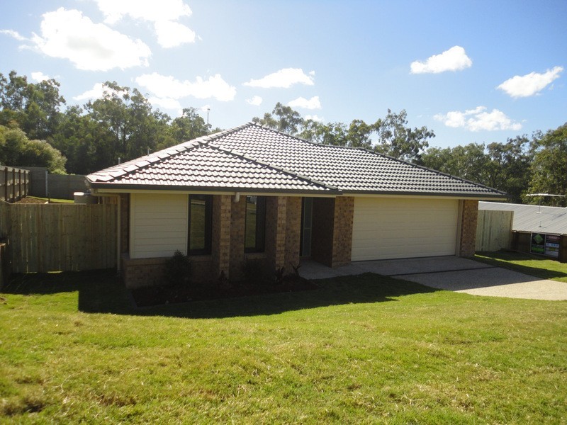 18 Hanover Drive, Pimpama QLD 4209