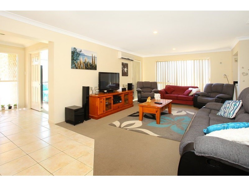 92 River Meadows Drive, Upper Coomera QLD 4209