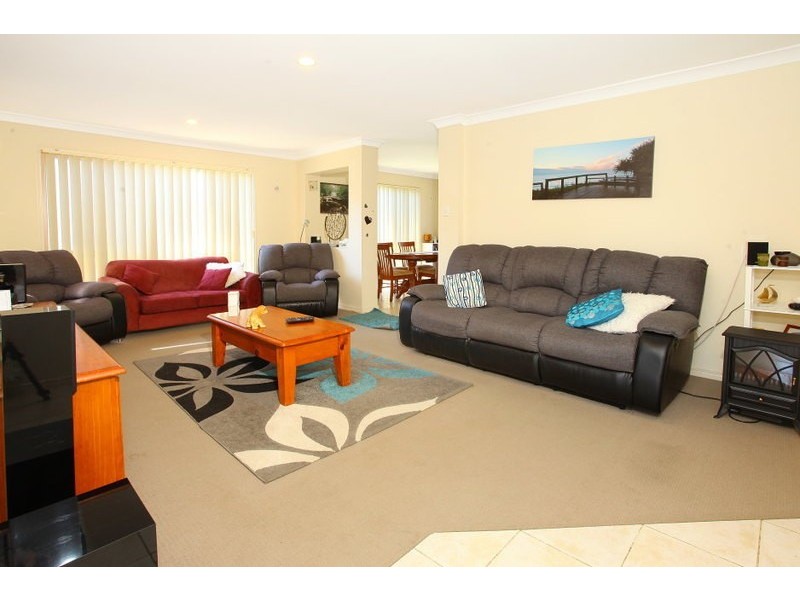 92 River Meadows Drive, Upper Coomera QLD 4209