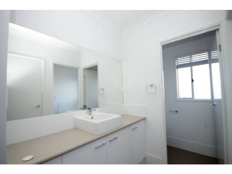 20 Torrington Street, Upper Coomera QLD 4209