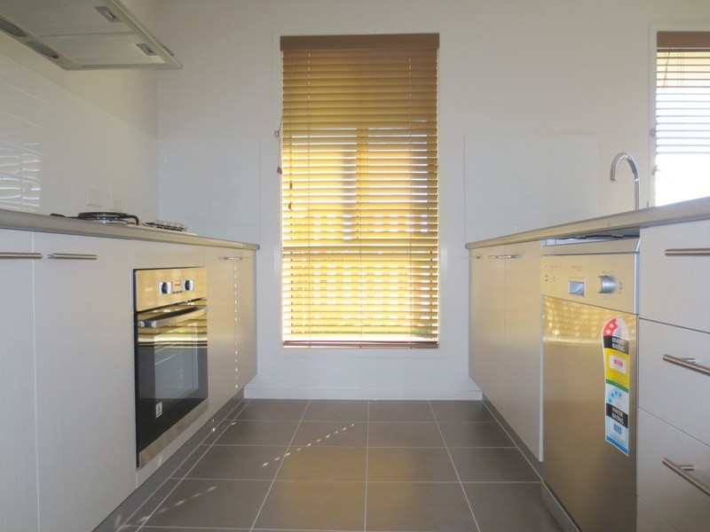 13 Carnarvon Court, Pimpama QLD 4209