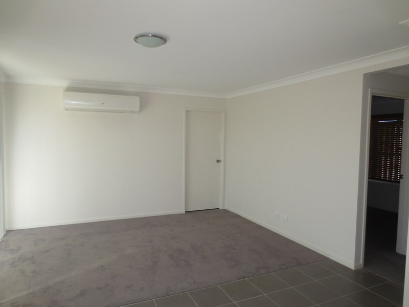 13 Carnarvon Court, Pimpama QLD 4209
