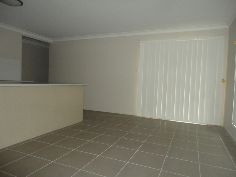 11 John Crescent, Pimpama QLD 4209