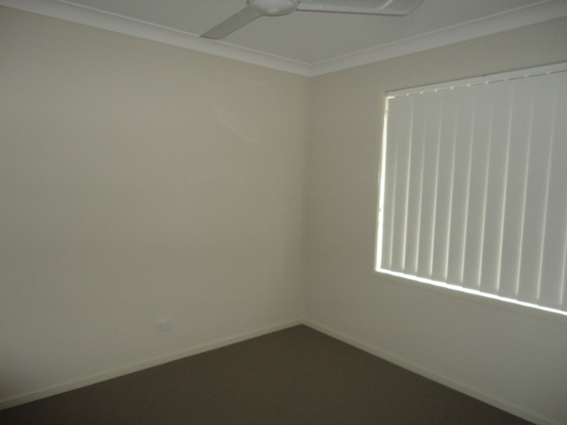 11 John Crescent, Pimpama QLD 4209