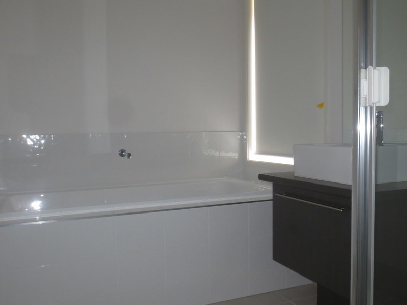 37 Banks Drive, Ormeau QLD 4208