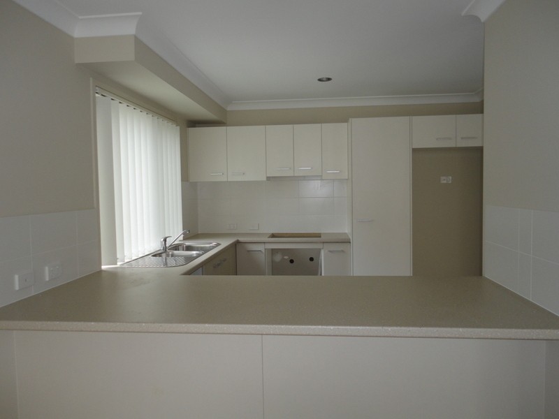 27 Chrome Drive, Pimpama QLD 4209