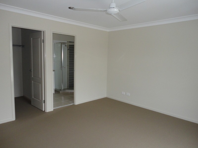 27 Chrome Drive, Pimpama QLD 4209