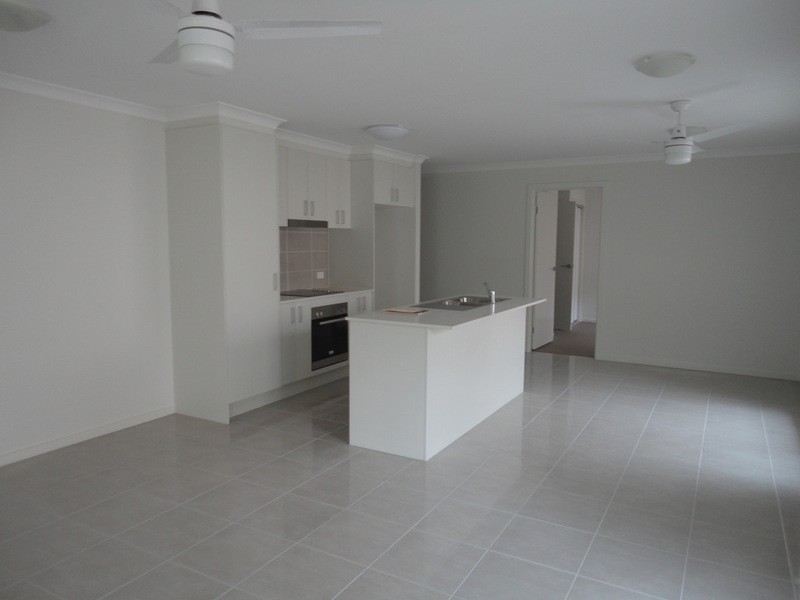 32 Venetian Way, Coomera QLD 4209