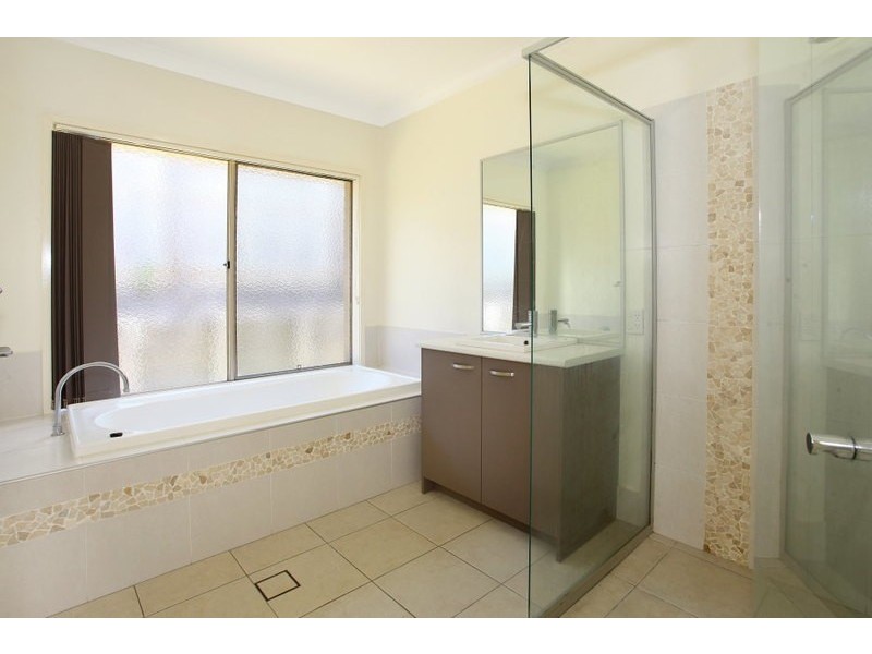 3 Garigal Court, Upper Coomera QLD 4209