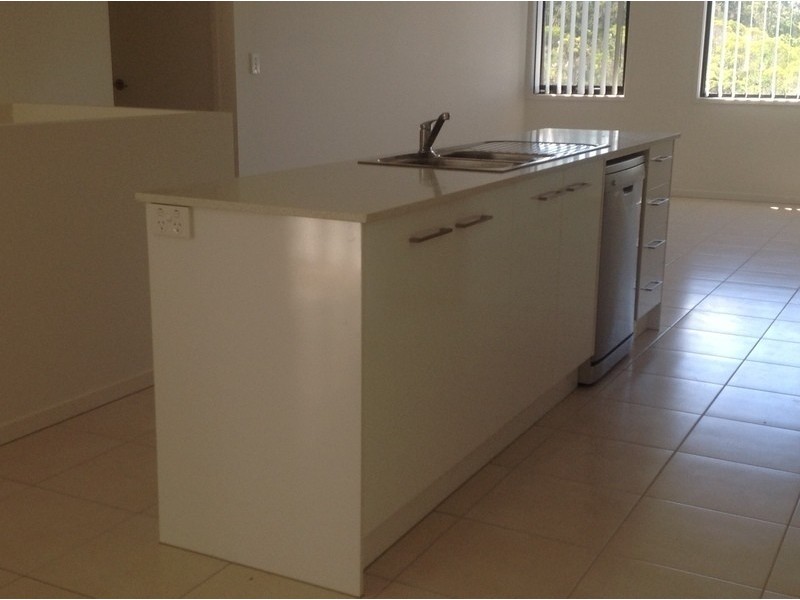 1/23 Chrome Drive, Pimpama QLD 4209