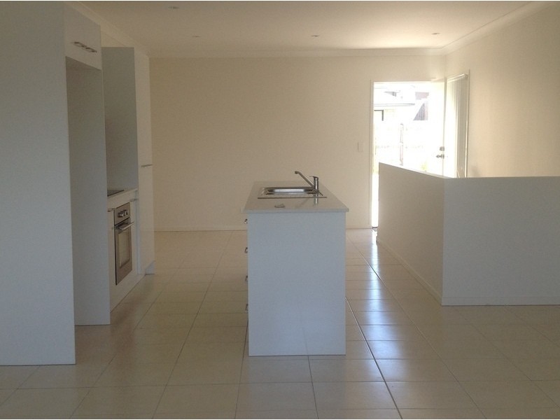 1/23 Chrome Drive, Pimpama QLD 4209