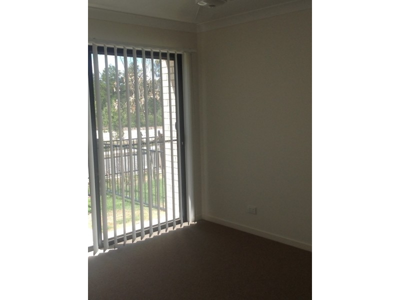 1/23 Chrome Drive, Pimpama QLD 4209