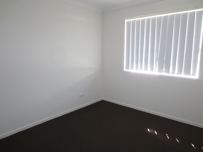 8 Sienna Crescent, Pimpama QLD 4209