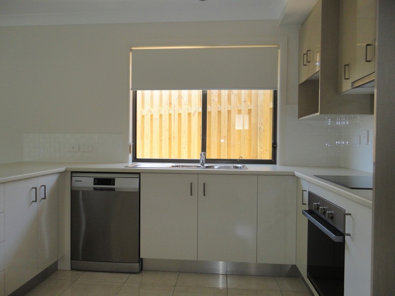 33 Wildflower, Upper Coomera QLD 4209