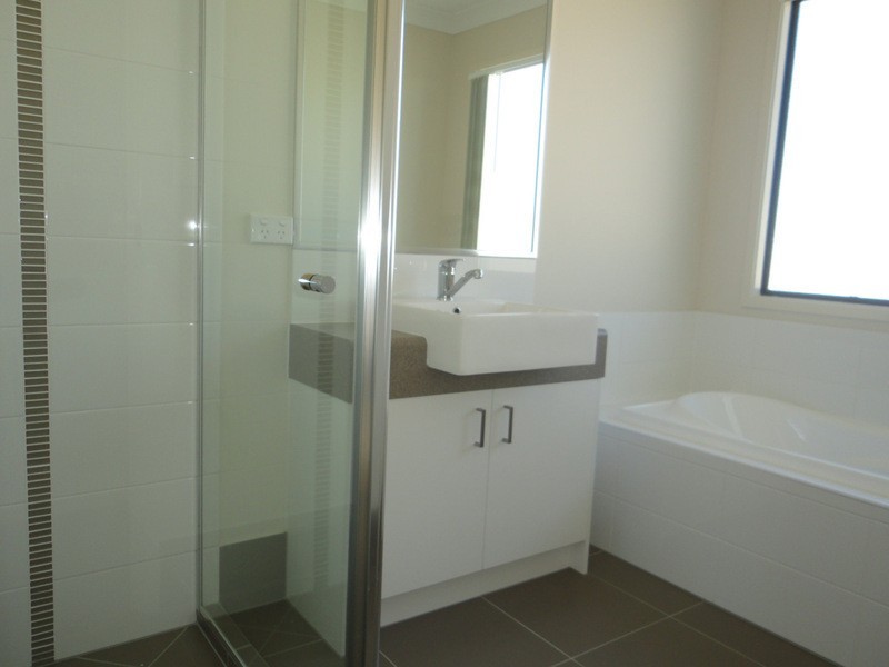 49 Lisa Crescent, Coomera QLD 4209