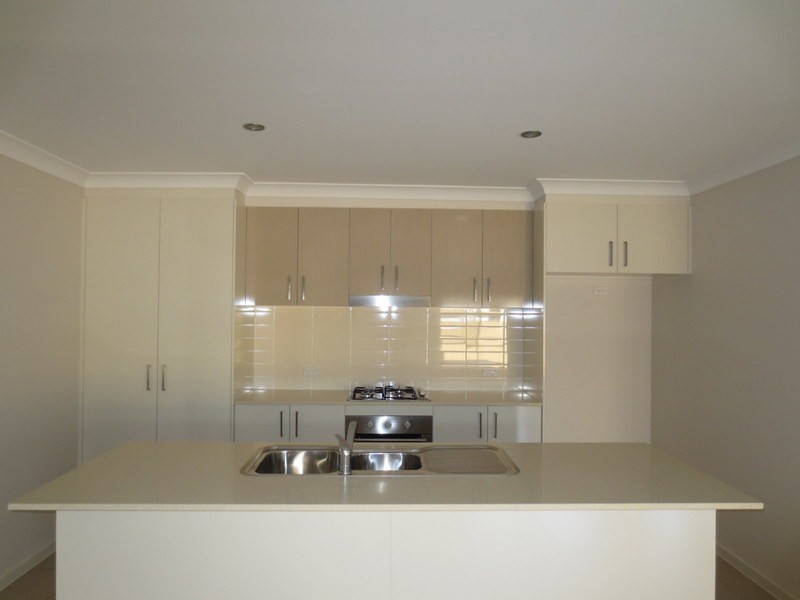 25 Conimbla Crescent, Waterford QLD 4133