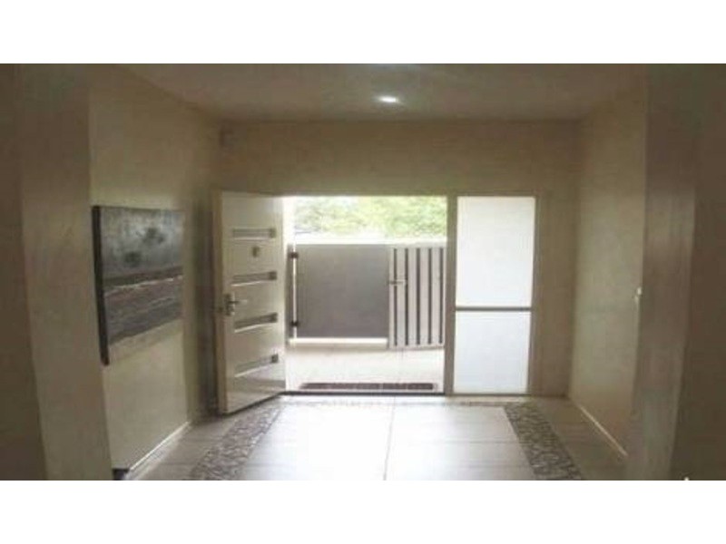 2/22 Beatty Street, Southport QLD 4215