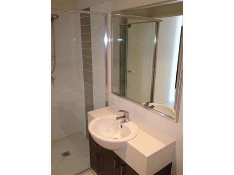 8 Zinc Street, Pimpama QLD 4209