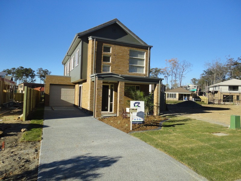 5 Kelly Avenue, Coomera QLD 4209