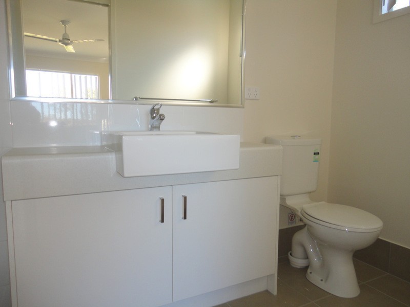 5 Kelly Avenue, Coomera QLD 4209