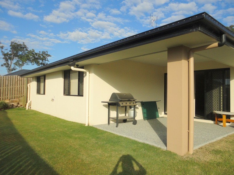 23 Azure Way, Coomera QLD 4209