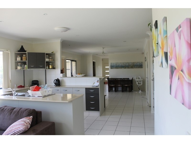 4   Armani Avenue, Pimpama QLD 4209