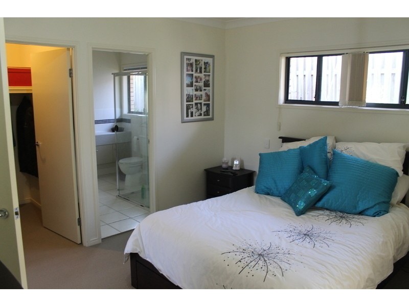 4   Armani Avenue, Pimpama QLD 4209