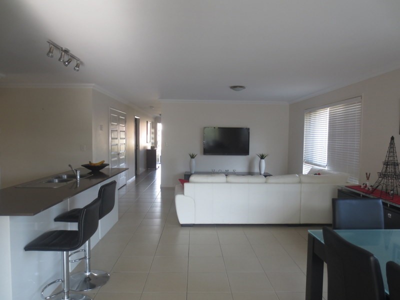 43 Wildflower Circuit, Upper Coomera QLD 4209