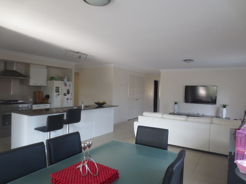 43 Wildflower Circuit, Upper Coomera QLD 4209
