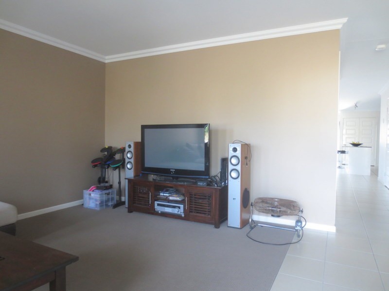 43 Wildflower Circuit, Upper Coomera QLD 4209