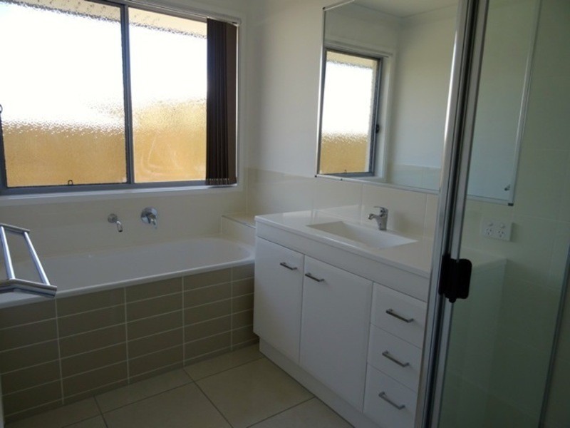28 Alessandra Circuit, Coomera QLD 4209