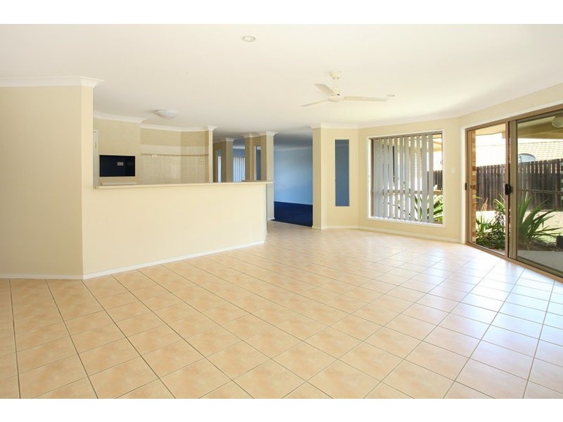 4 Macadamia Drive, Ormeau QLD 4208