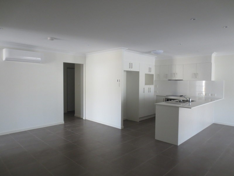 1/33 Arondel Circuit, Upper Coomera QLD 4209