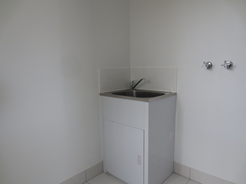 2/33 Pyrite Street, Pimpama QLD 4209