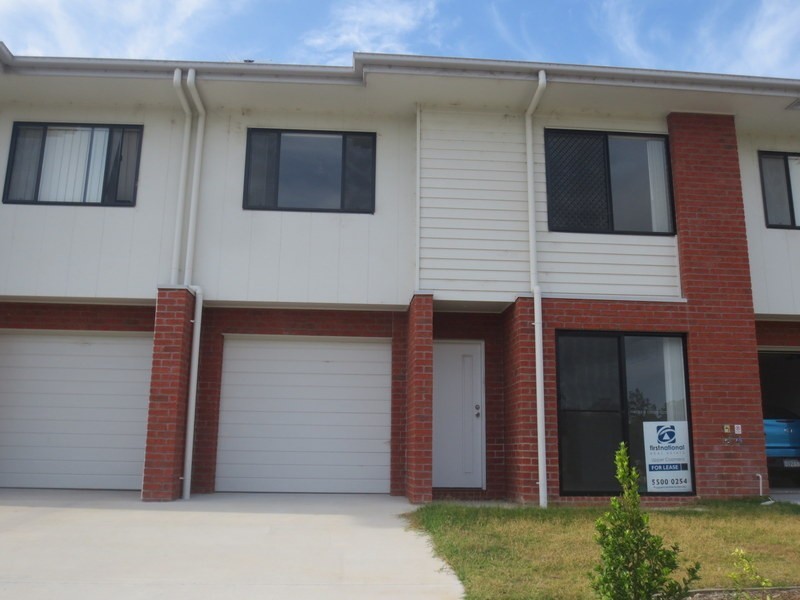 2/35 Chrome Drive, Pimpama QLD 4209