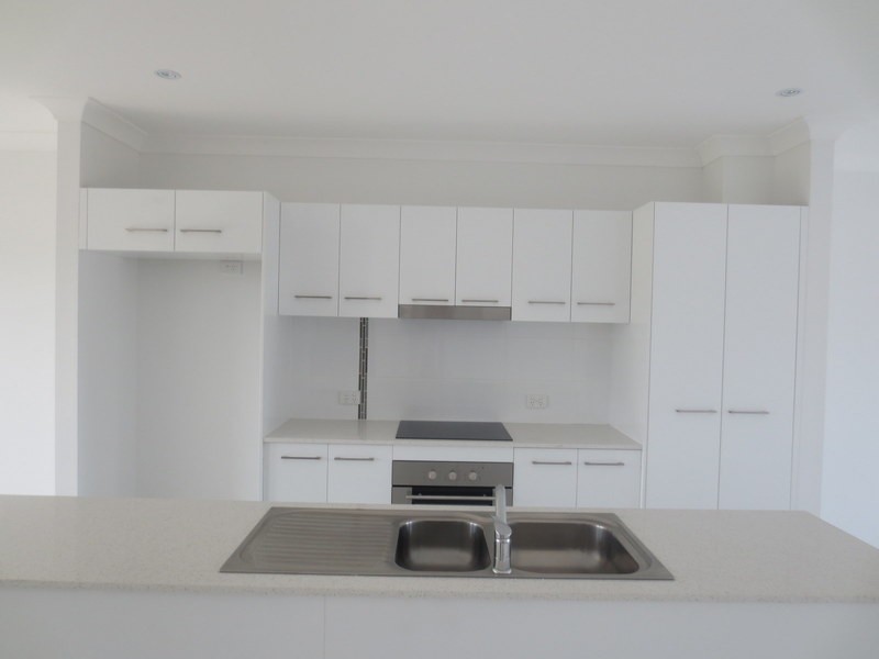 2/35 Chrome Drive, Pimpama QLD 4209