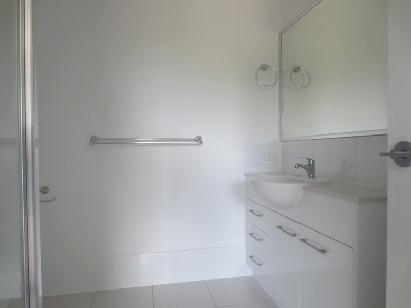 2/35 Chrome Drive, Pimpama QLD 4209